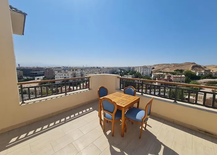 Aldau Heights Modern With Terrace, Mountain & View